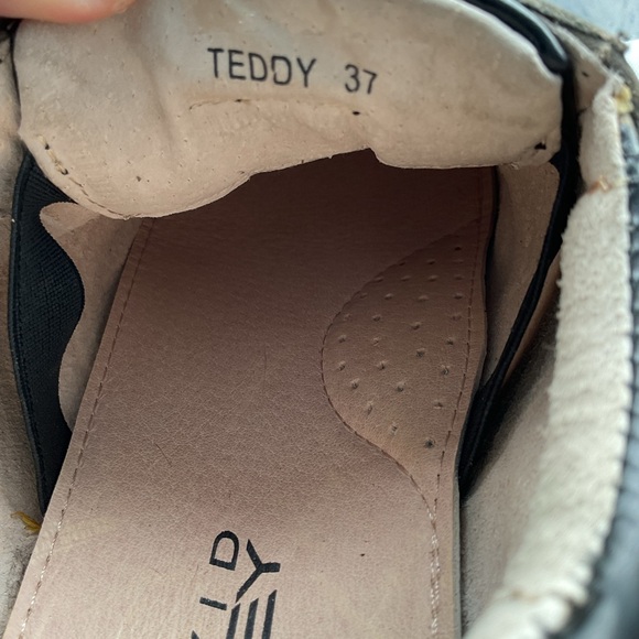 DAVID ABBEY Black Slip-On Shoes YOUTH size 5 - Picture 6 of 6